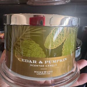 HomeWorx Cedar & Pumpkin Scented Candle